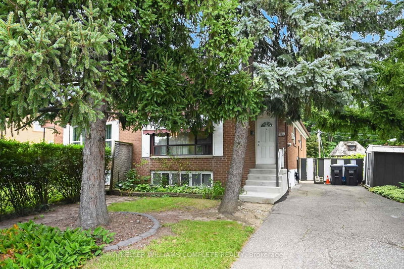 3239 QUEEN FREDERICA Drive