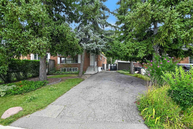 3239 QUEEN FREDERICA Drive