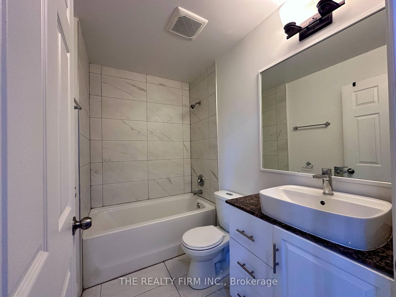 6 Lapp Toronto,ON M6N 3W6 — Photo 22