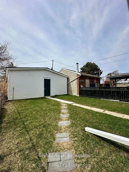 6 Lapp Toronto,ON M6N 3W6 — Photo 23