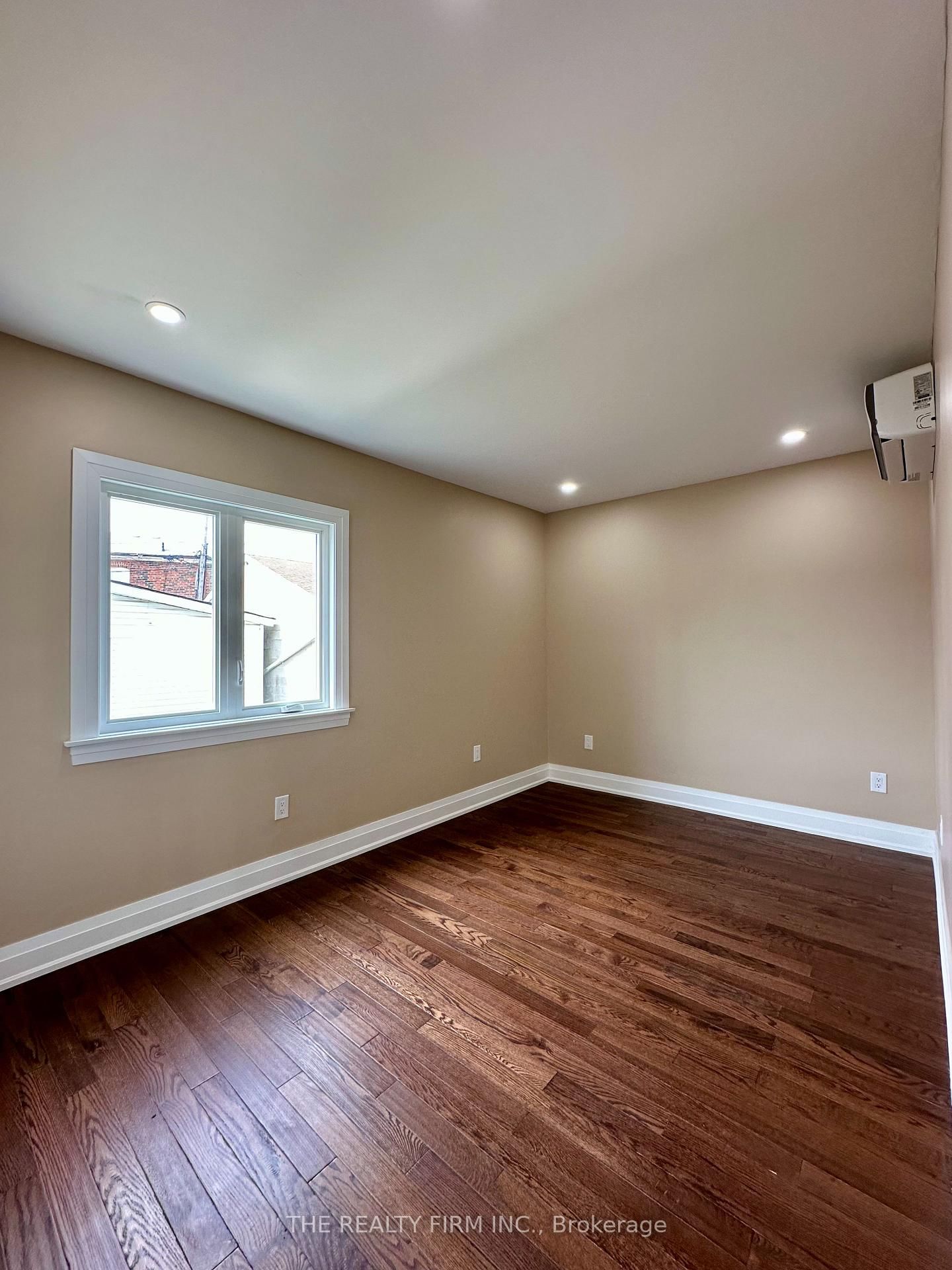 6 Lapp Toronto,ON M6N 3W6 — Photo 40