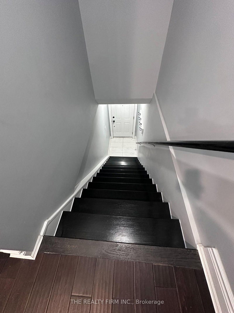 6 Lapp Toronto,ON M6N 3W6 — Photo 5