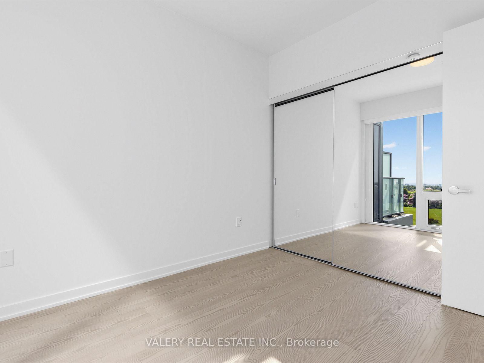 516-448 Burnhamthorpe Rd, Mississauga, view 8