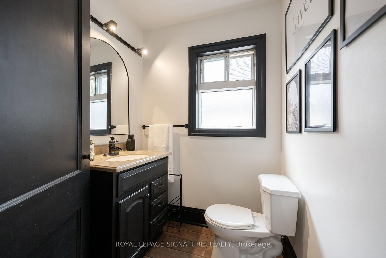 234 John Street • Toronto, ON photo 18