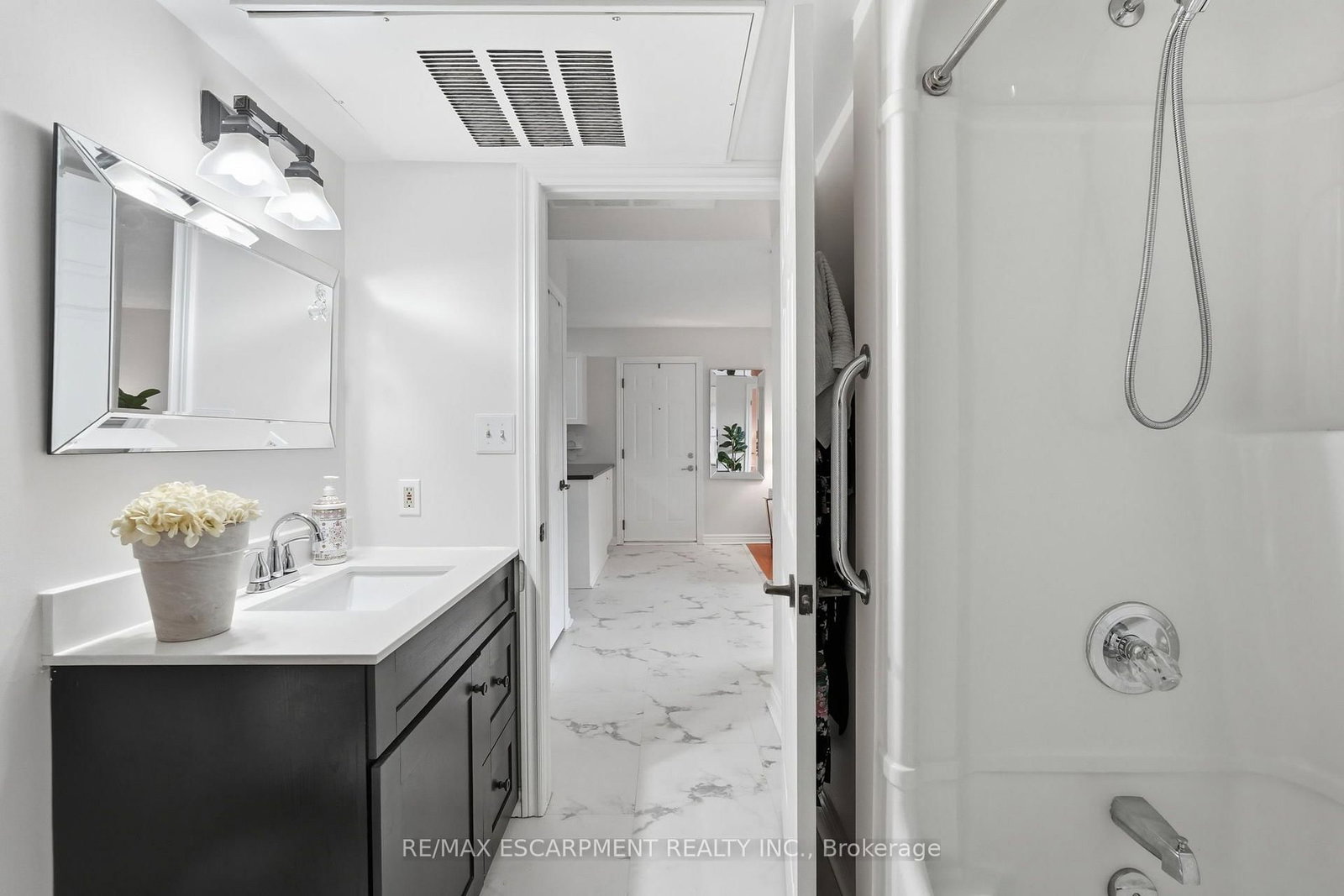 2030 Cleaver Avenue • #322 • Burlington, ON photo 14