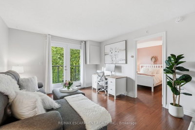 2030 Cleaver Avenue • #322 • Burlington, ON photo 4