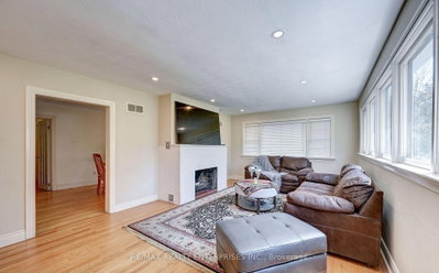 1235 Old River Mississauga,ON L5G 3G2 — Photo 28