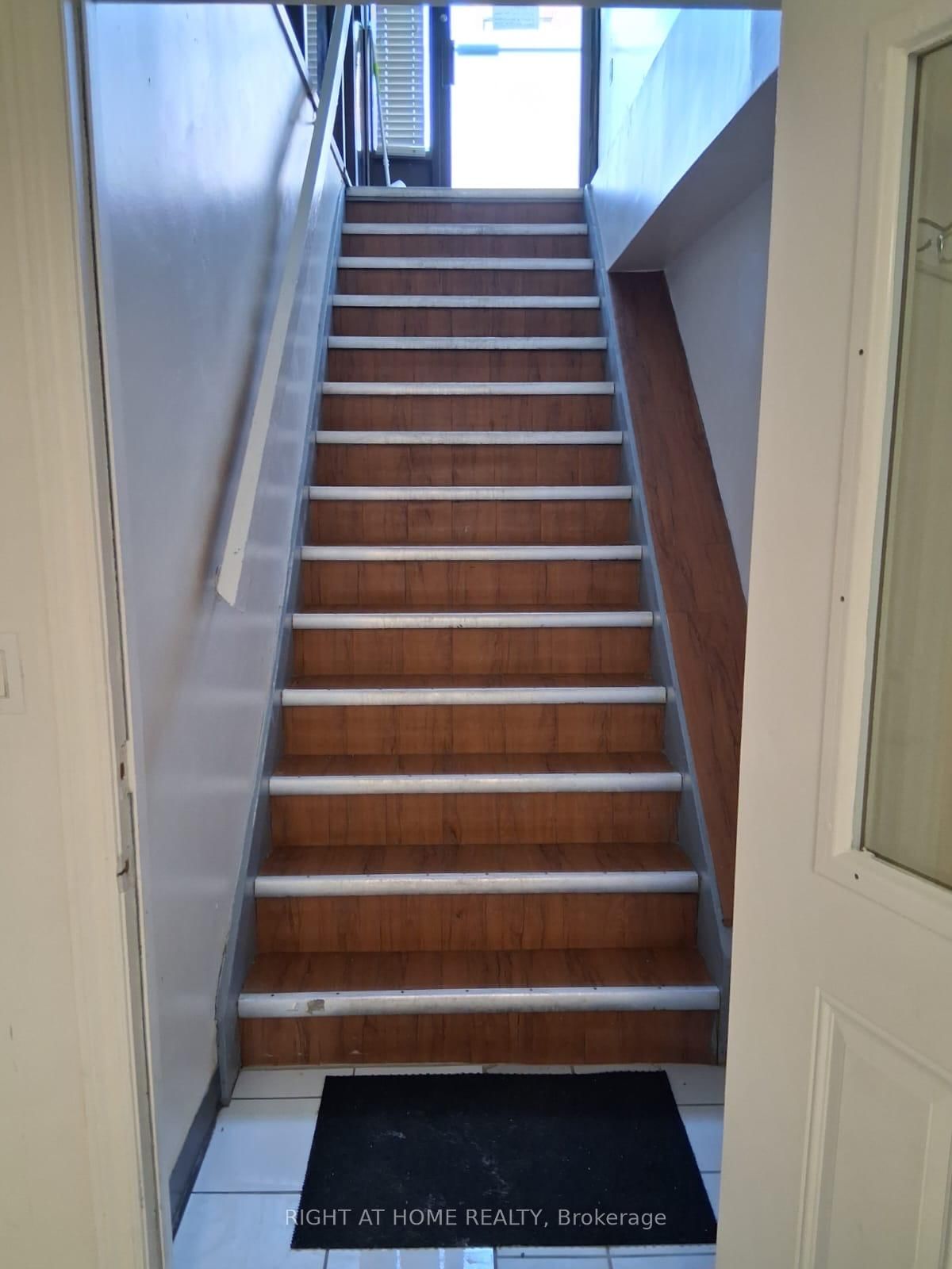 553 Rogers Road • Toronto, ON photo 14