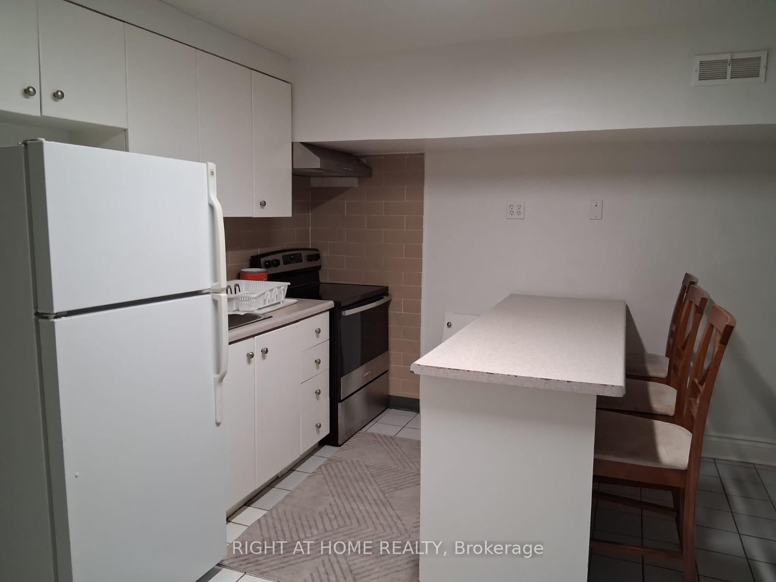 553 Rogers Road • Toronto, ON photo 9