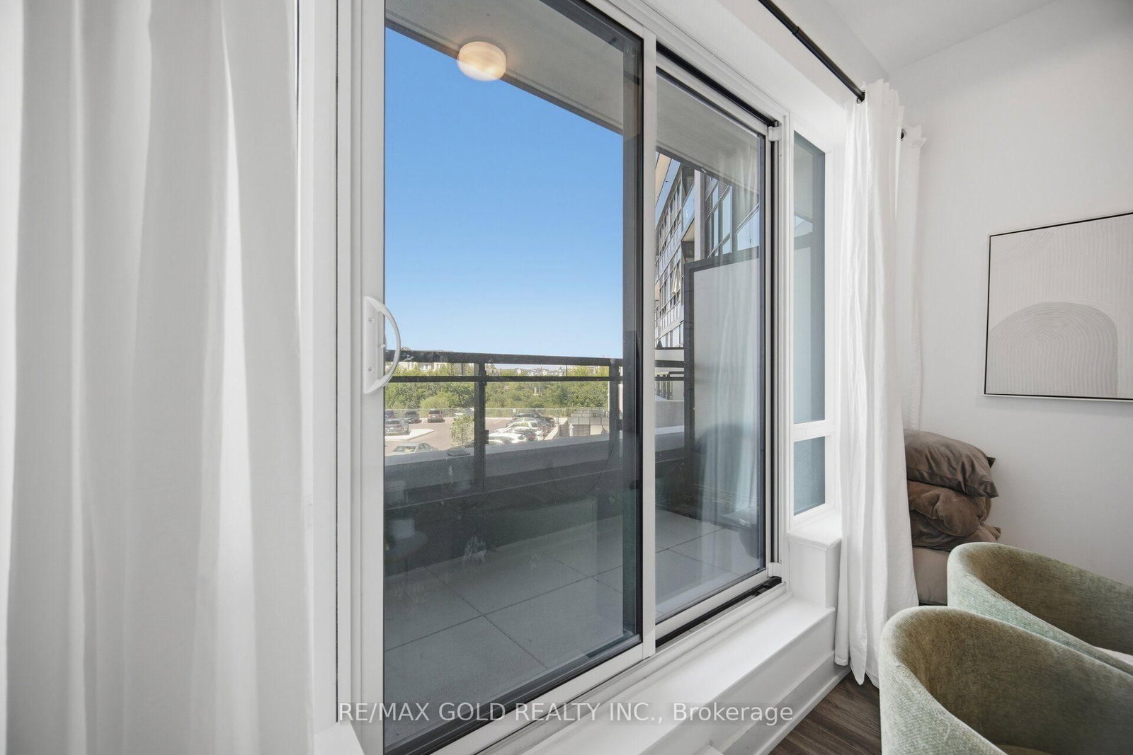 395 Dundas Street W • #243 • Oakville, ON photo 24