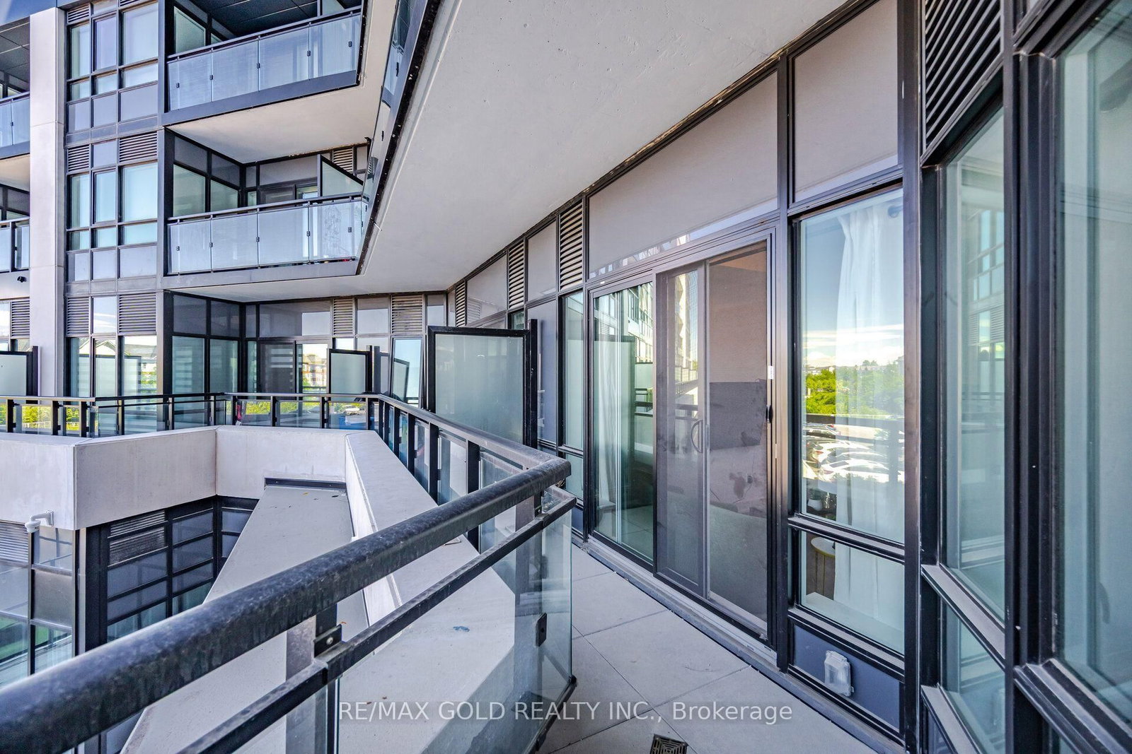 395 Dundas Street W • #243 • Oakville, ON photo 27