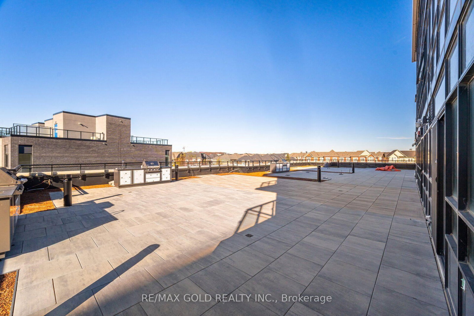 395 Dundas Street W • #243 • Oakville, ON photo 30