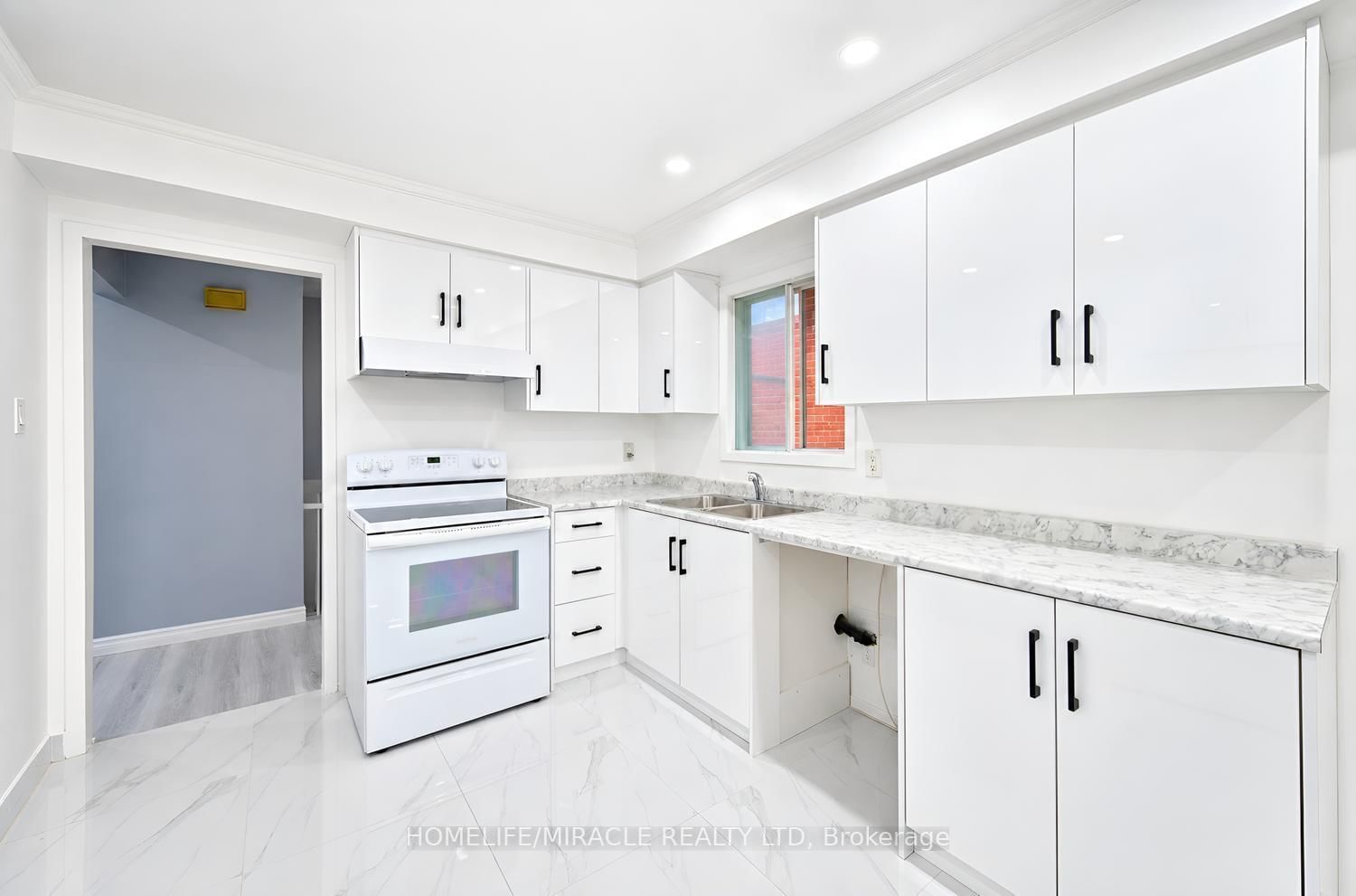 177 Westmore Drive S • Toronto, ON photo 14