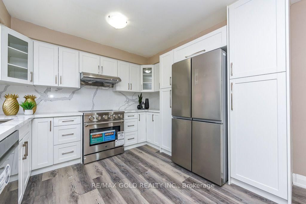 7624 Middleshire Drive • Mississauga, ON photo 15