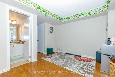 15 Cailiff Street • Brampton, ON photo 9