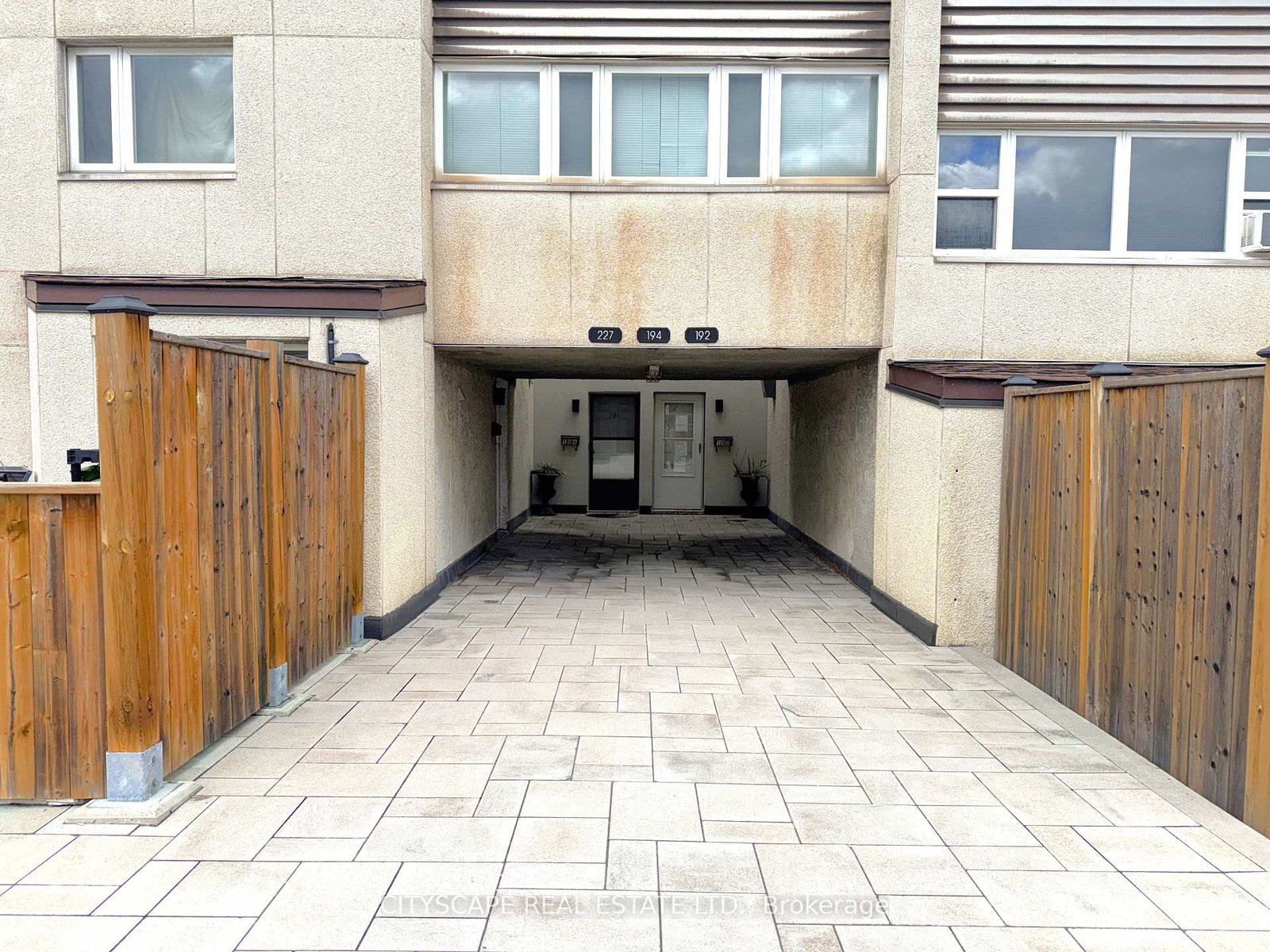 192-1055 Dundas St, Mississauga, view 39