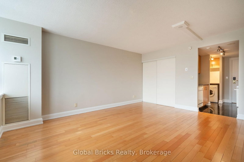 2737 Keele Toronto,ON M3M 2E9 — Photo 14