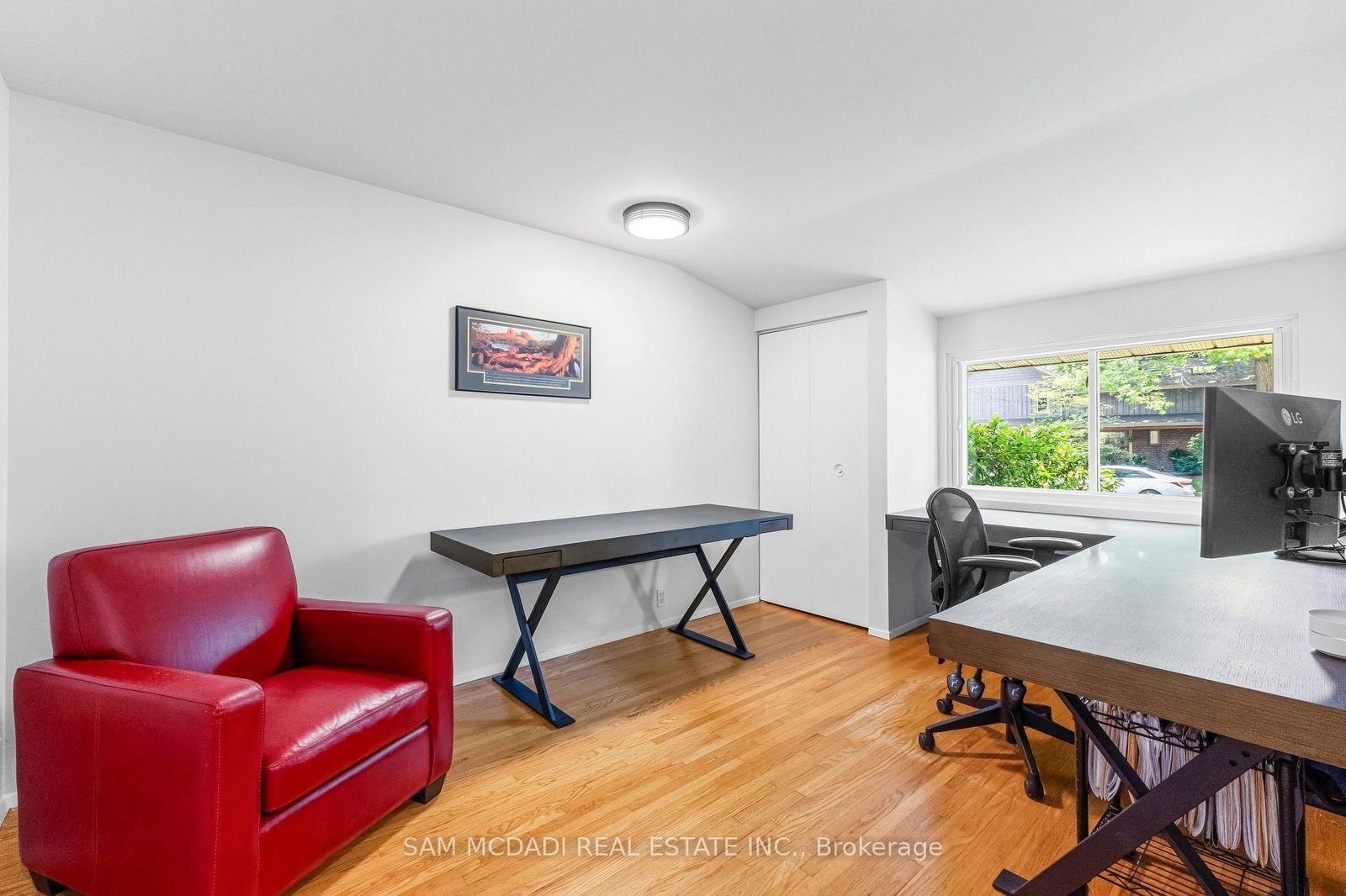 1911 Delaney Drive • Mississauga, ON photo 18