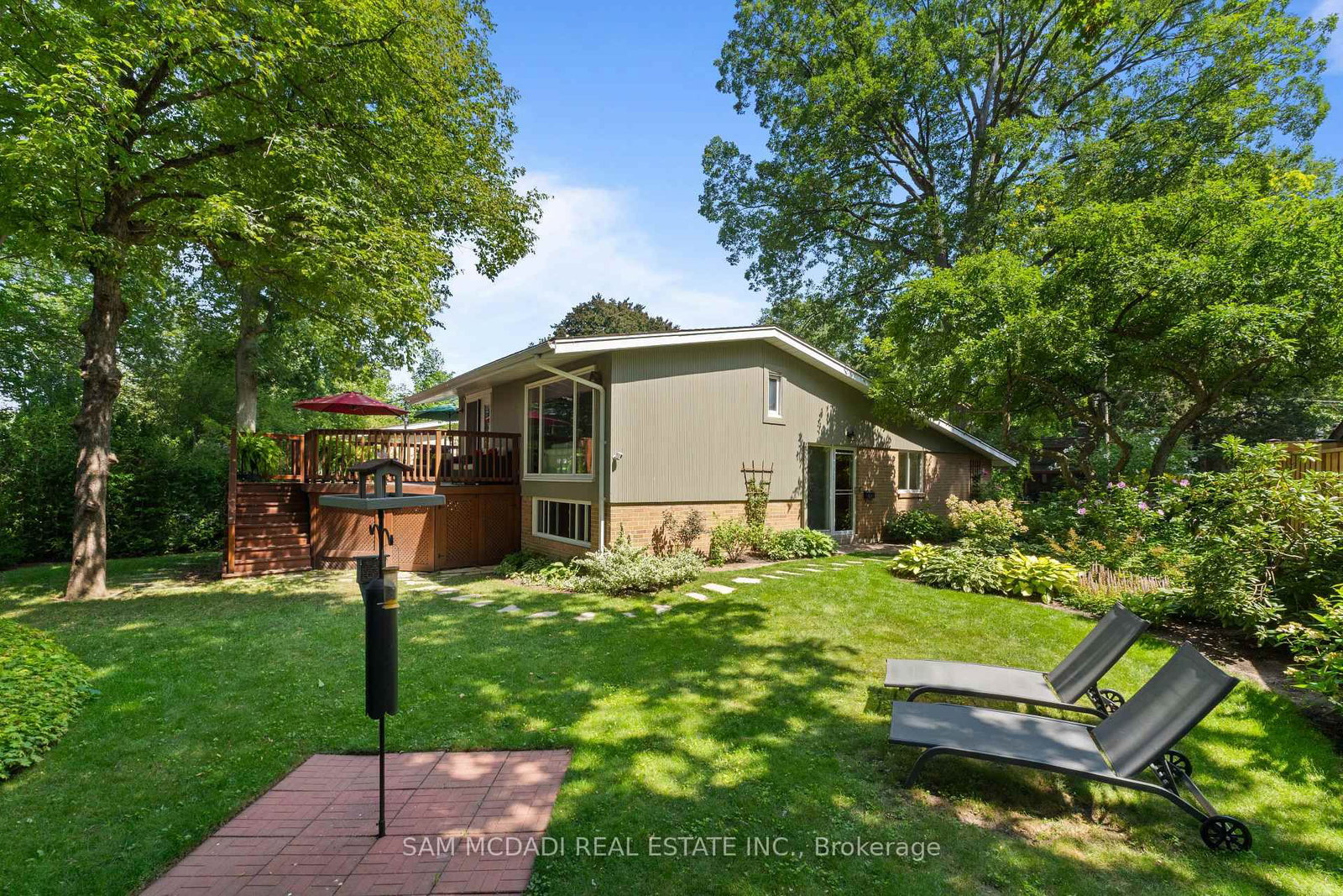 1911 Delaney Drive • Mississauga, ON photo 28