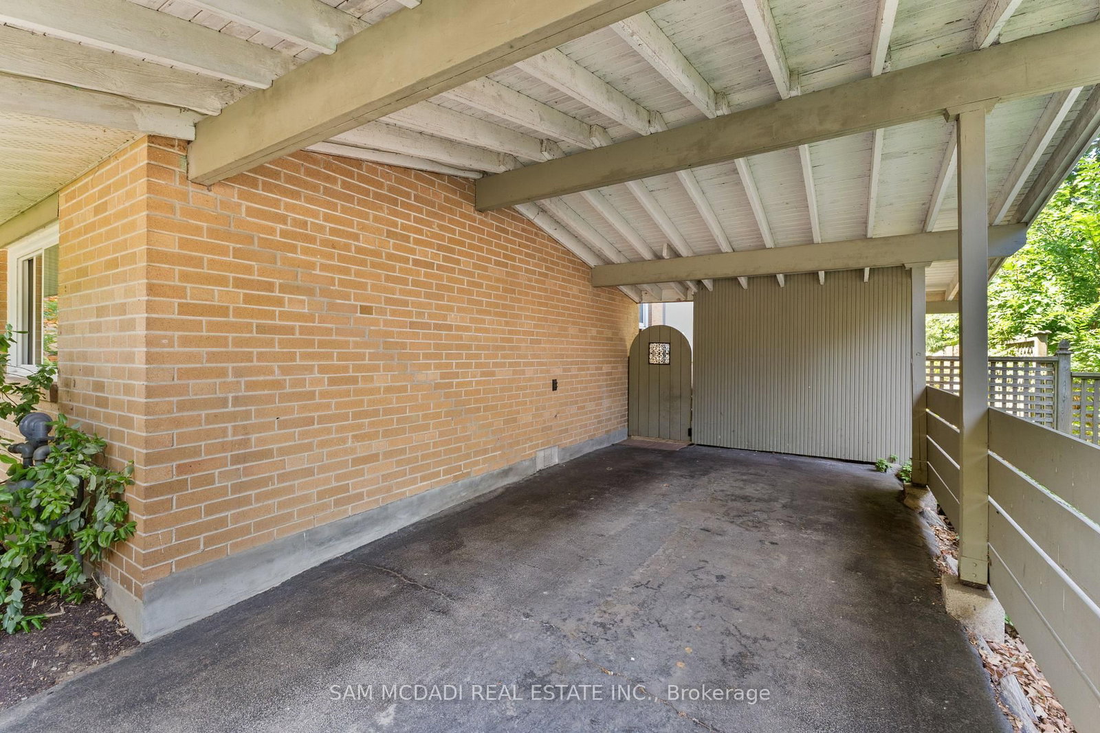 1911 Delaney Drive • Mississauga, ON photo 32