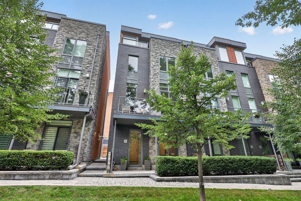 21 Godfreys Lane • Mississauga, ON photo 1