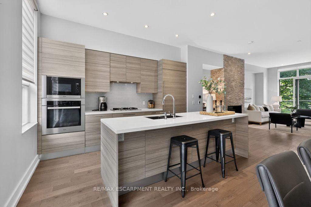 21 Godfreys Lane • Mississauga, ON photo 12