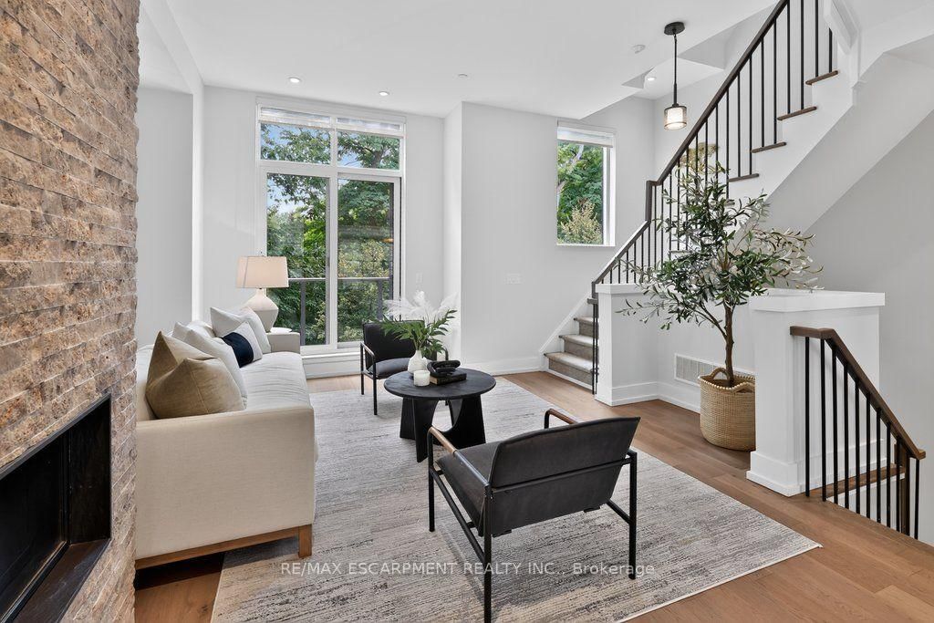 21 Godfreys Lane • Mississauga, ON photo 16