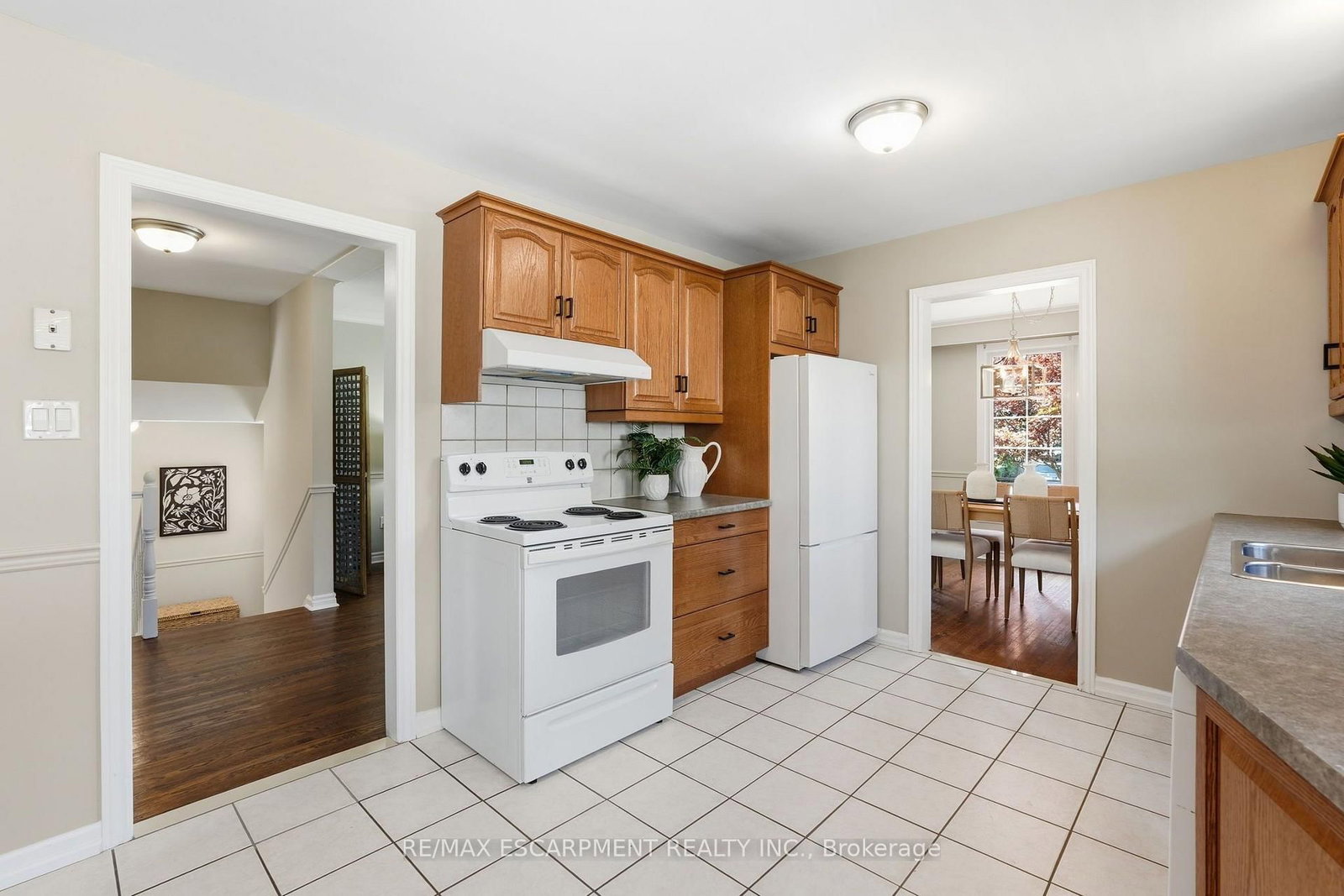 635 Ramsgate Road • Burlington, ON photo 14