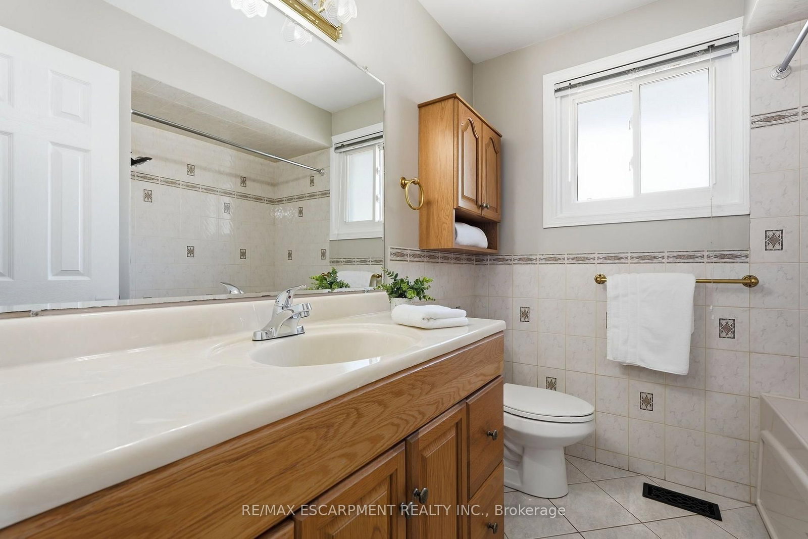 635 Ramsgate Road • Burlington, ON photo 18