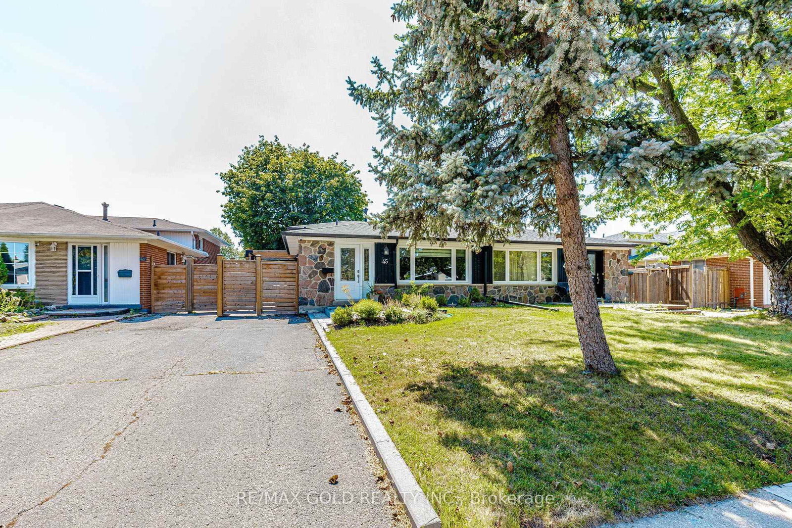 45 Grange Drive • Brampton, ON photo 1