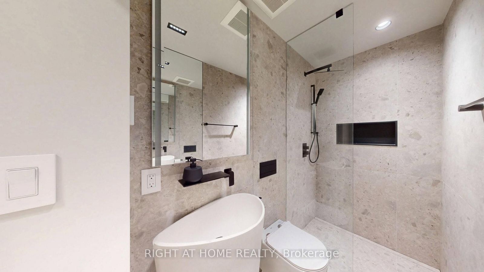 127 Glenlake Avenue • Toronto, ON photo 15