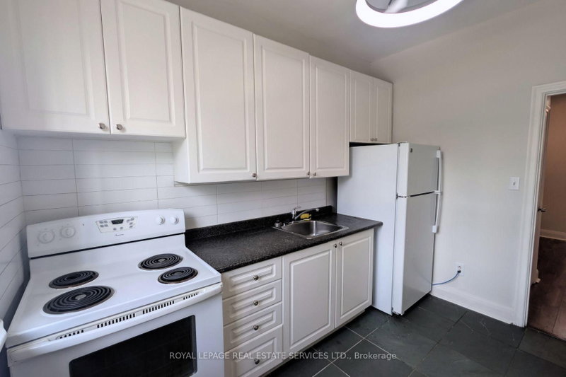 1 - 3367 Bloor Street W