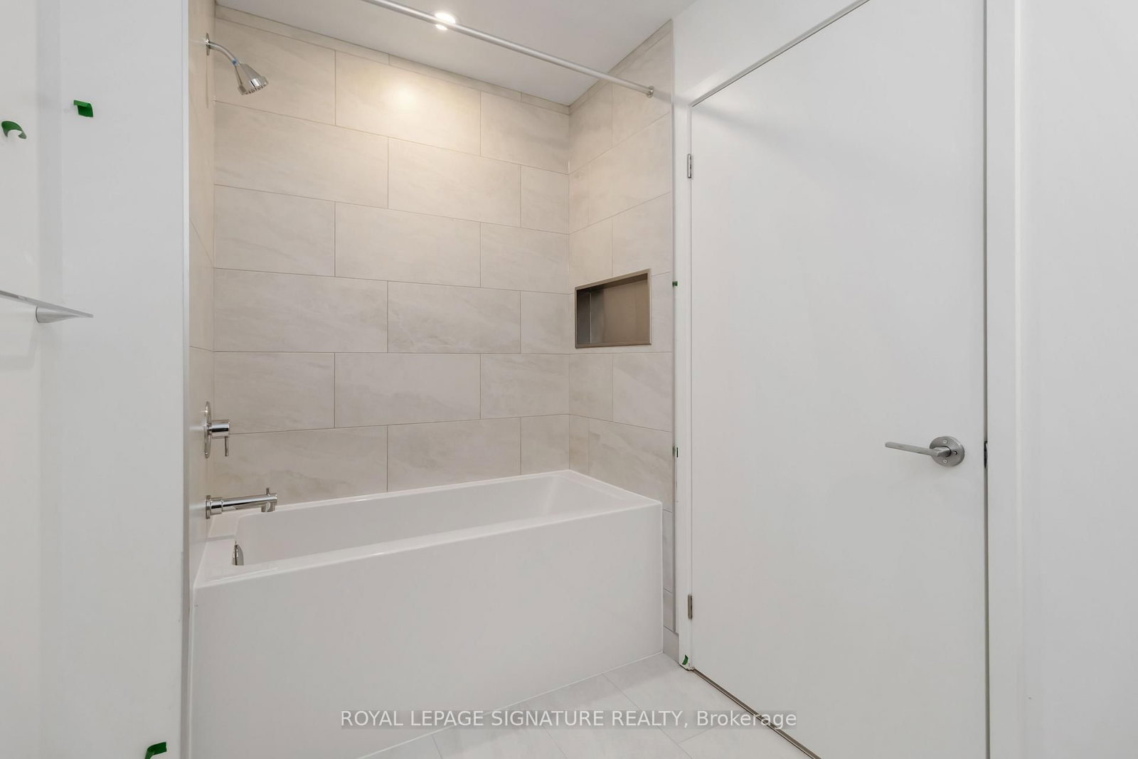 2004-395 Square One Dr, Mississauga, view 16