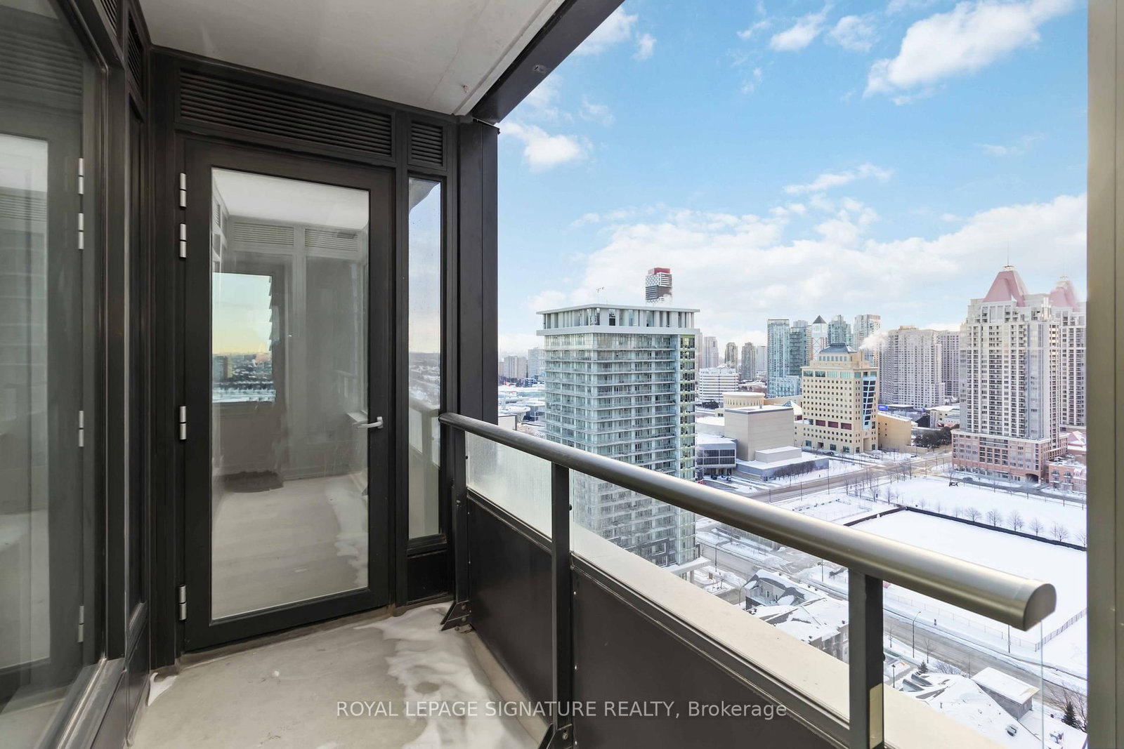 2004-395 Square One Dr, Mississauga, view 19