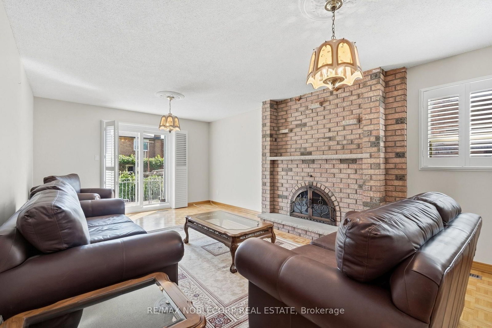 131 Yatescastle Drive • Toronto, ON photo 12