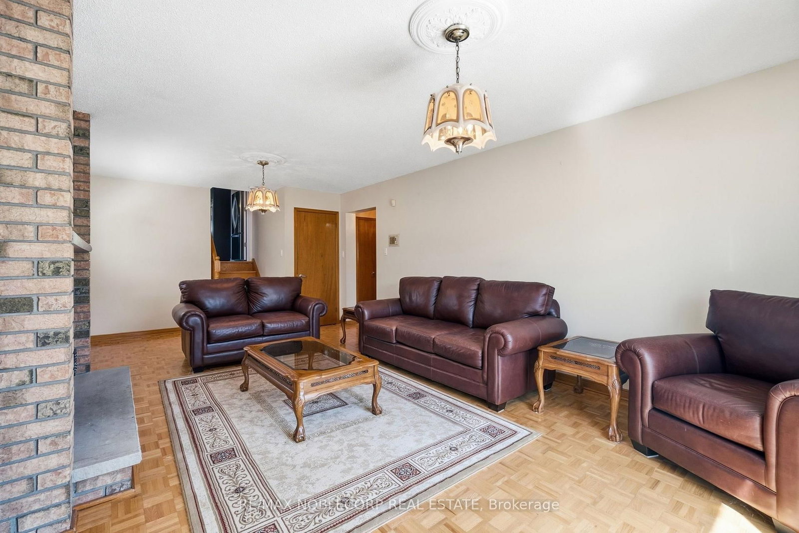 131 Yatescastle Drive • Toronto, ON photo 13