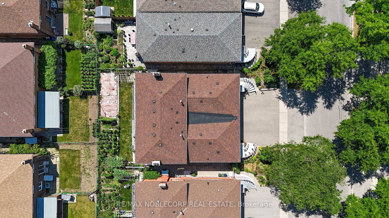 131 Yatescastle Drive • Toronto, ON photo 31