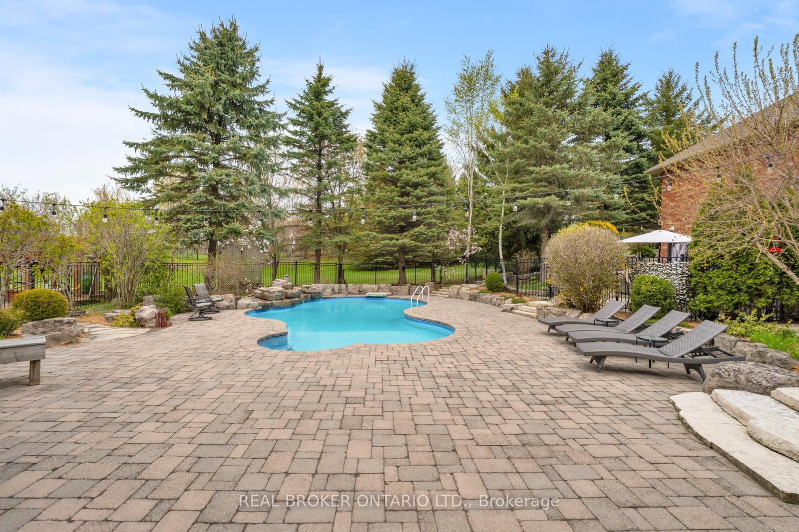 9 Allison Court • Halton Hills, ON photo 36