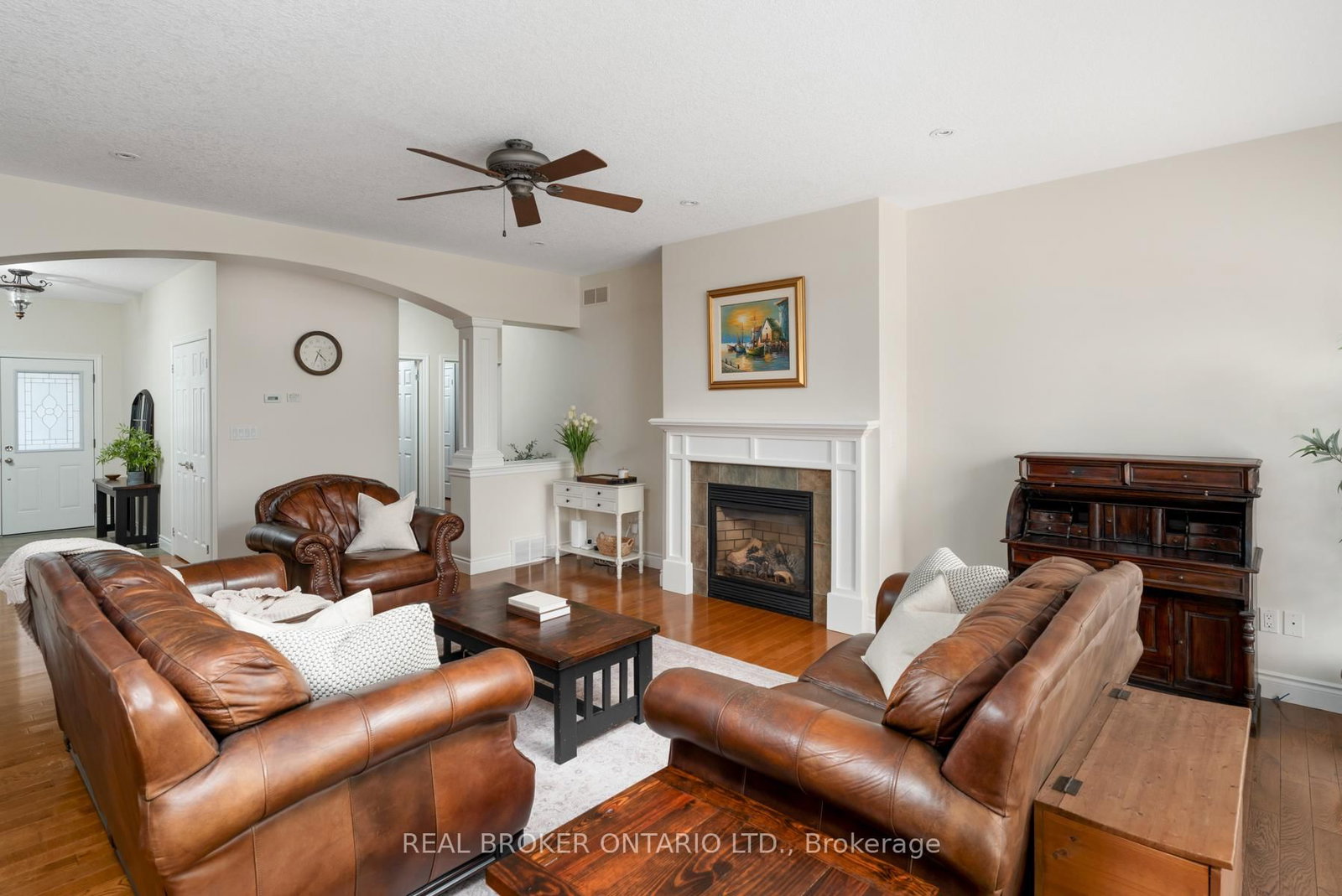 9 Allison Court • Halton Hills, ON photo 8
