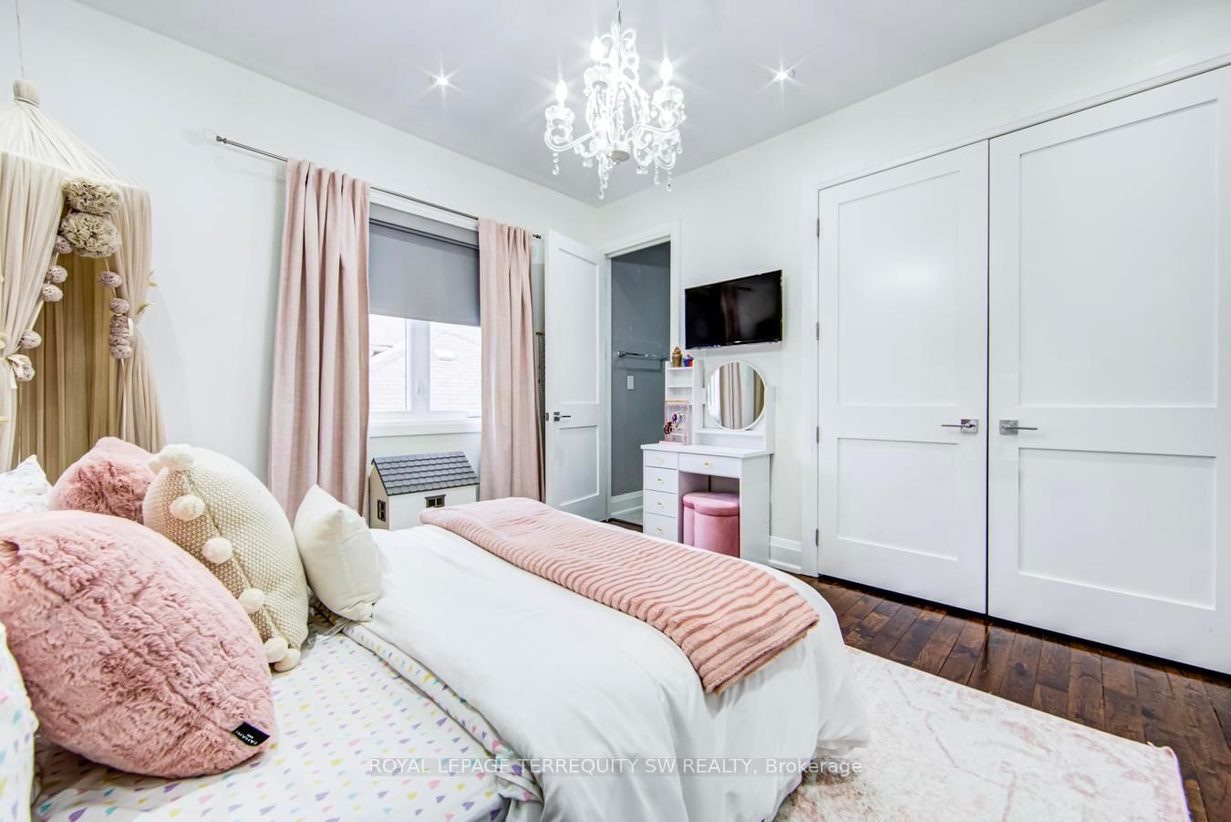 888 Fourth Street • Mississauga, ON photo 23