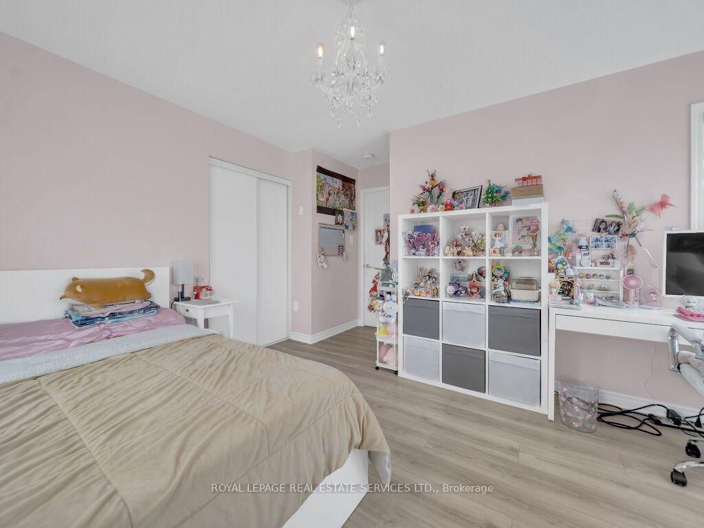61 Rockbrook Trail • Brampton, ON photo 24