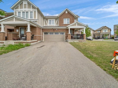 61 Rockbrook Trail • Brampton, ON photo 3