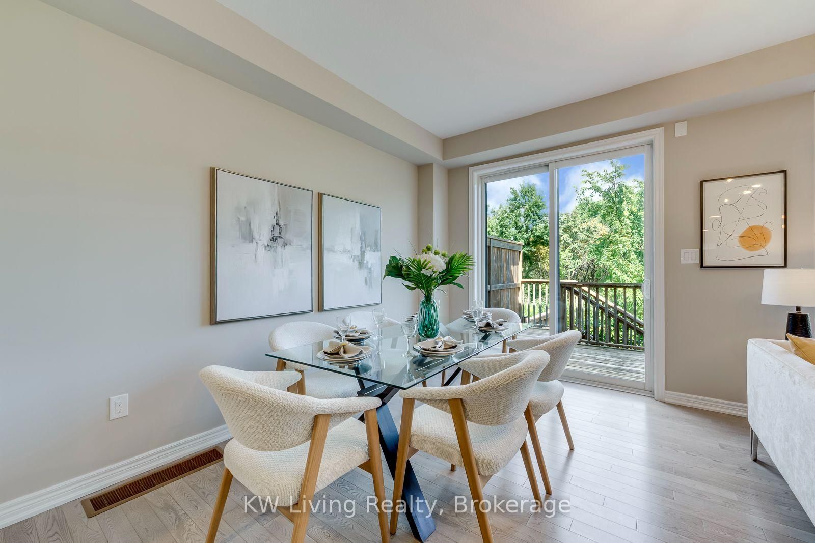 3291 Mockingbird Common • Oakville, ON photo 13