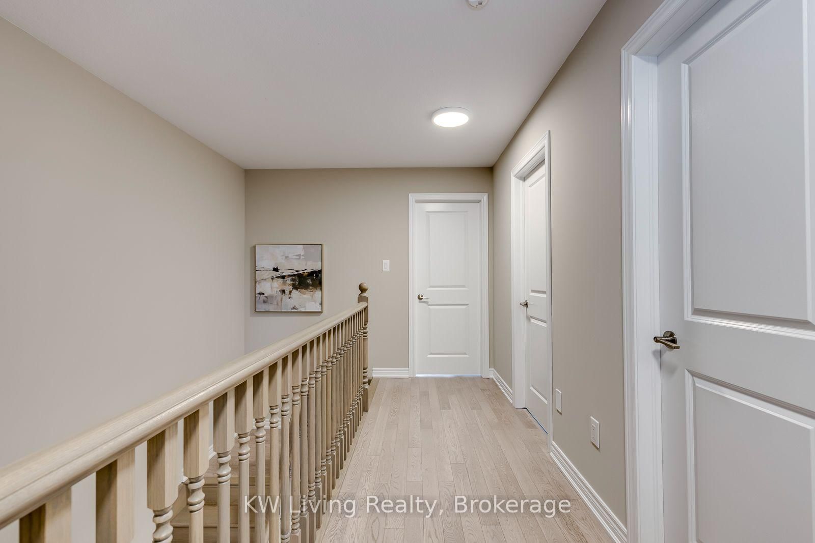 3291 Mockingbird Common • Oakville, ON photo 19