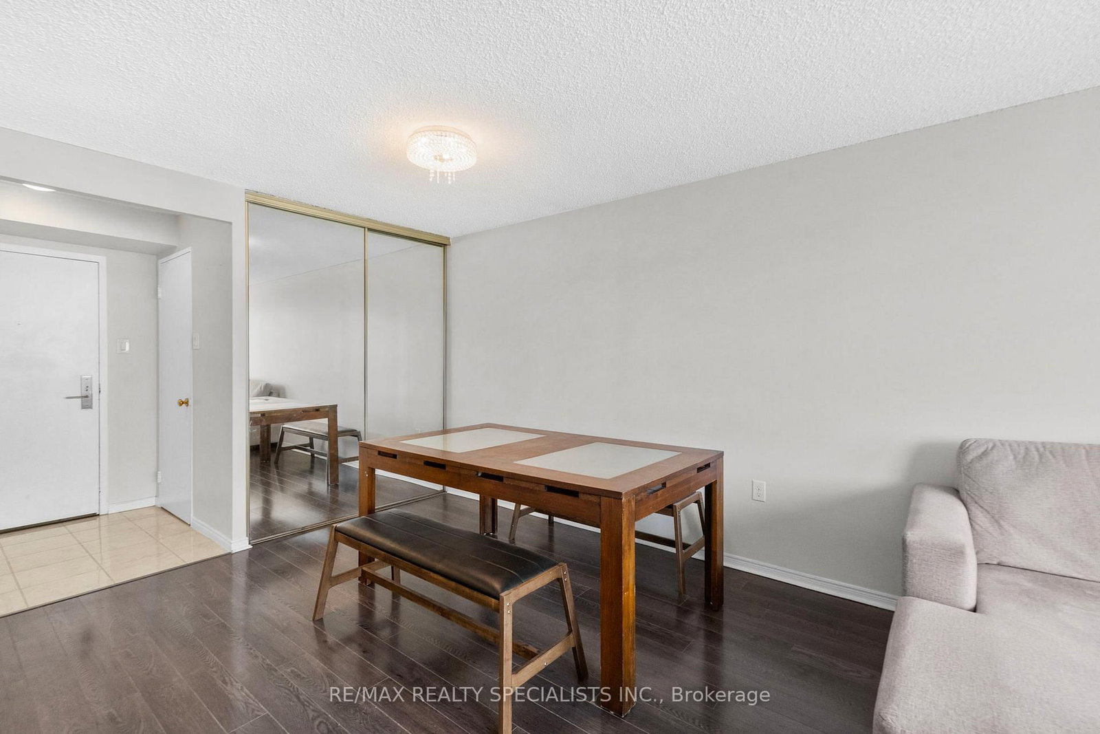 1409-25 Fairview Rd, Mississauga, view 13