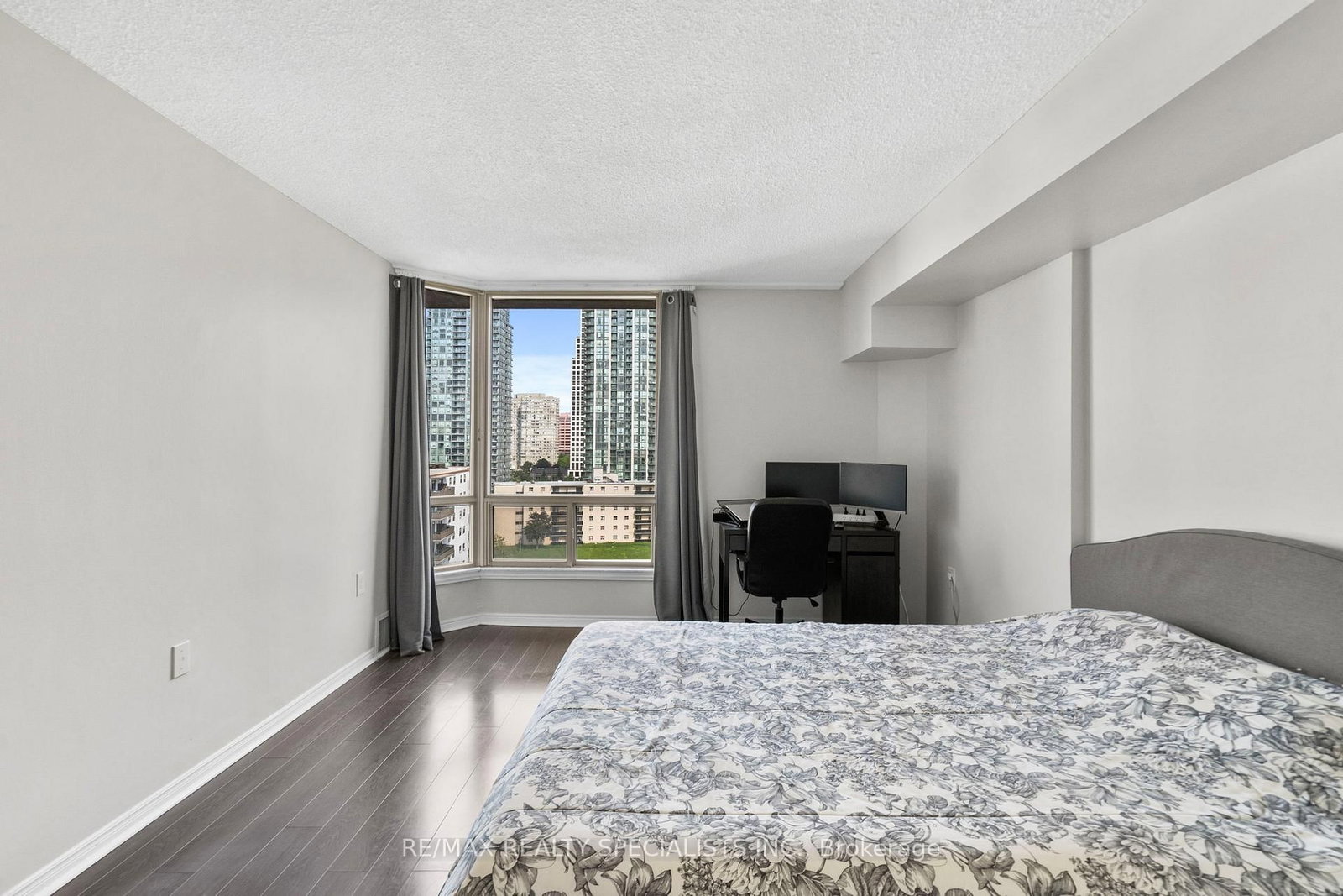 1409-25 Fairview Rd, Mississauga, view 23