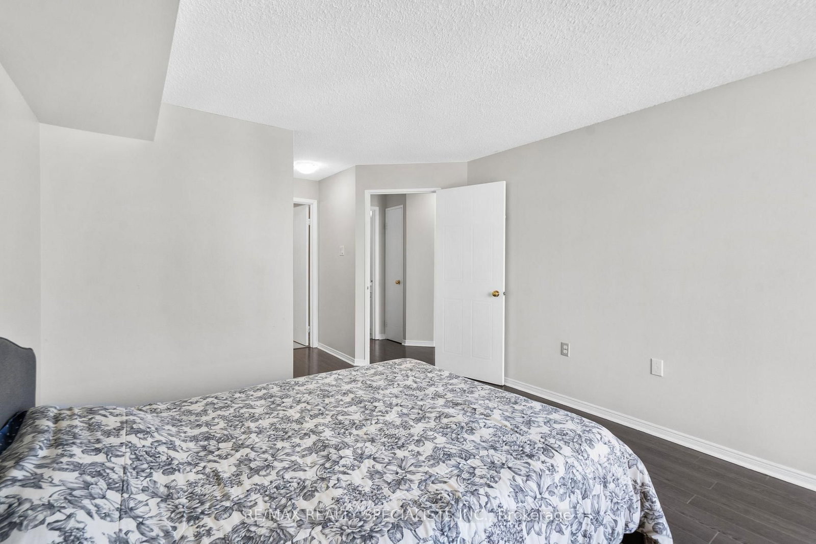 1409-25 Fairview Rd, Mississauga, view 26