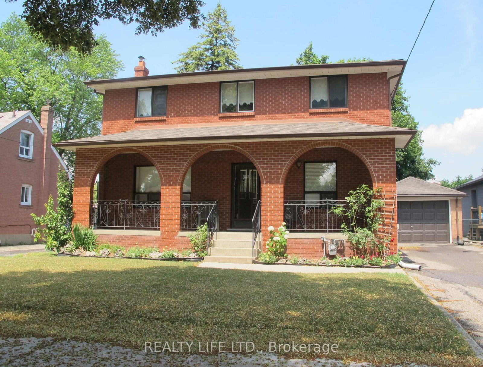 4 Rosalie Avenue • Toronto, ON photo 42