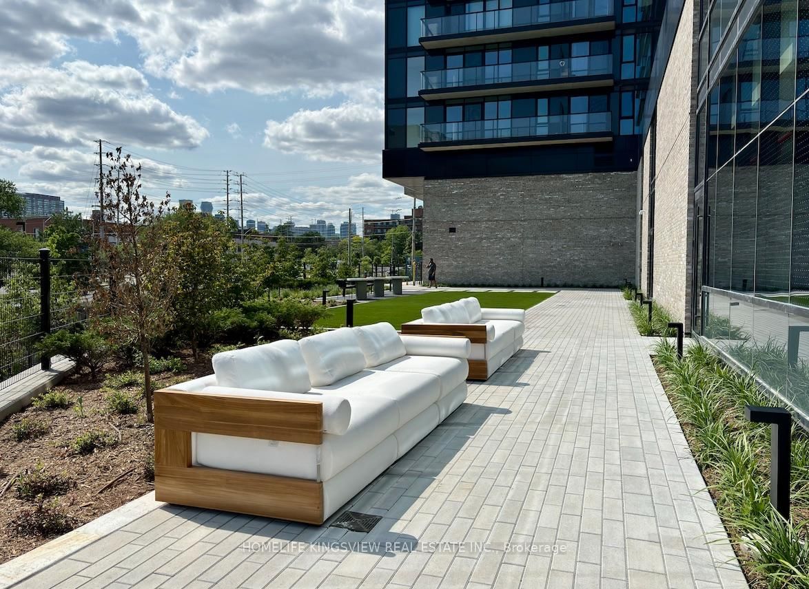 1518-86 Dundas St, Mississauga, view 14