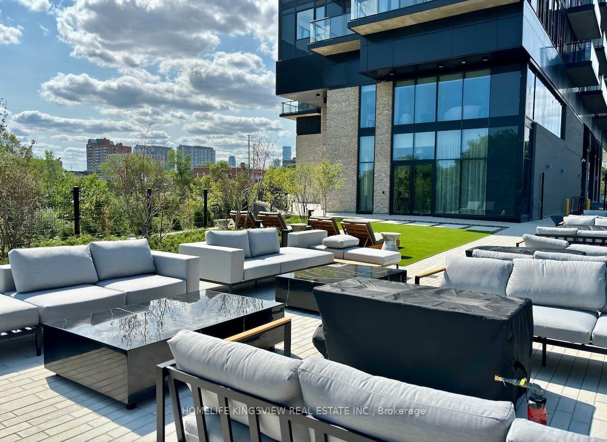1518-86 Dundas St, Mississauga, view 15